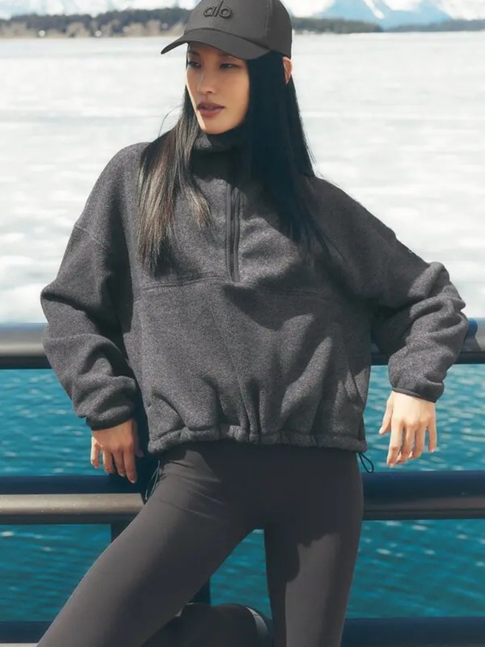 ALO Yoga Polar fleece coverup charcoal gray size S